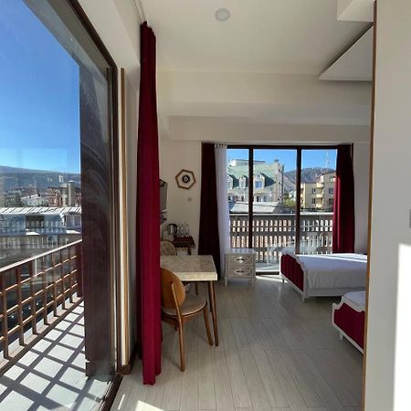 Luxin Hotel Тбилиси Екстериор снимка