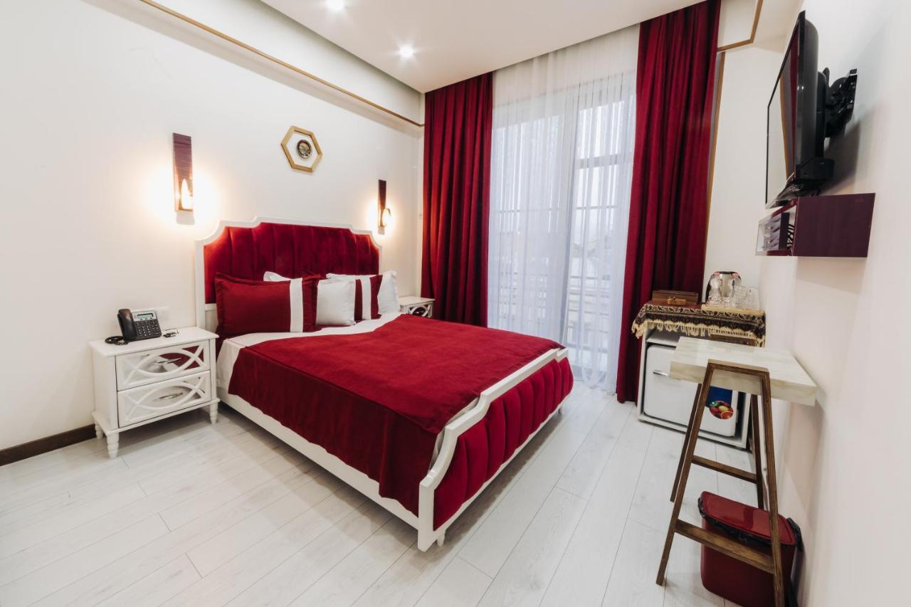 Luxin Hotel Тбилиси Екстериор снимка