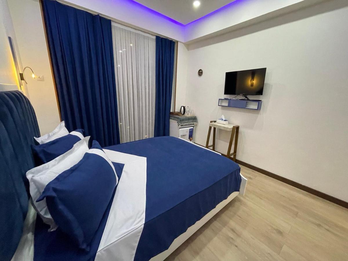 Luxin Hotel Тбилиси Екстериор снимка