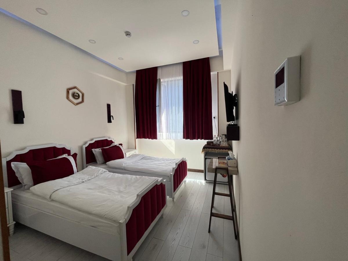 Luxin Hotel Тбилиси Екстериор снимка