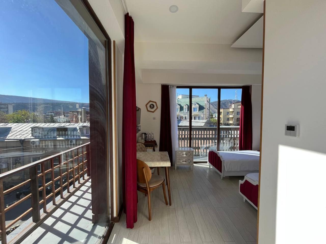 Luxin Hotel Тбилиси Екстериор снимка