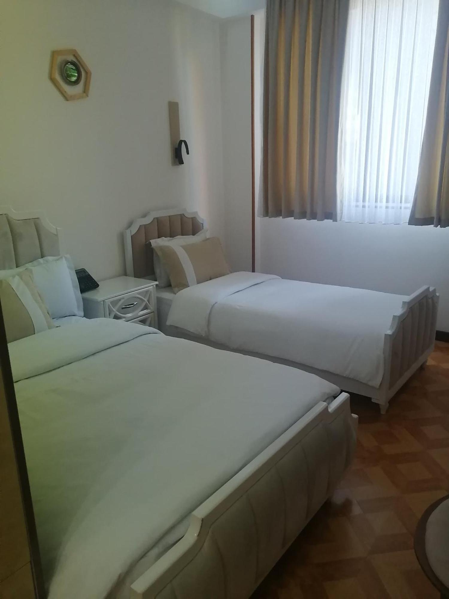 Luxin Hotel Тбилиси Екстериор снимка