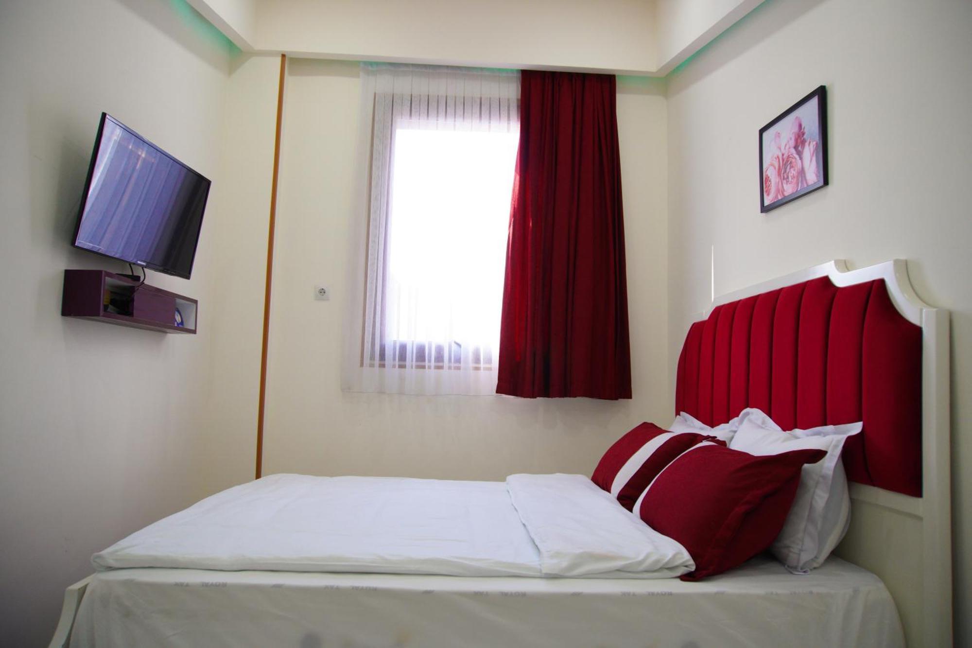 Luxin Hotel Тбилиси Екстериор снимка